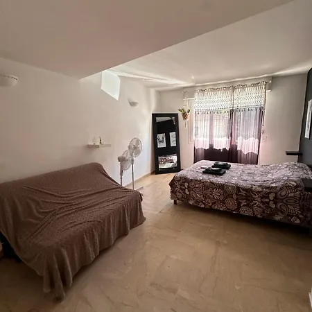 Spacieux Deux Pieces Apartment *